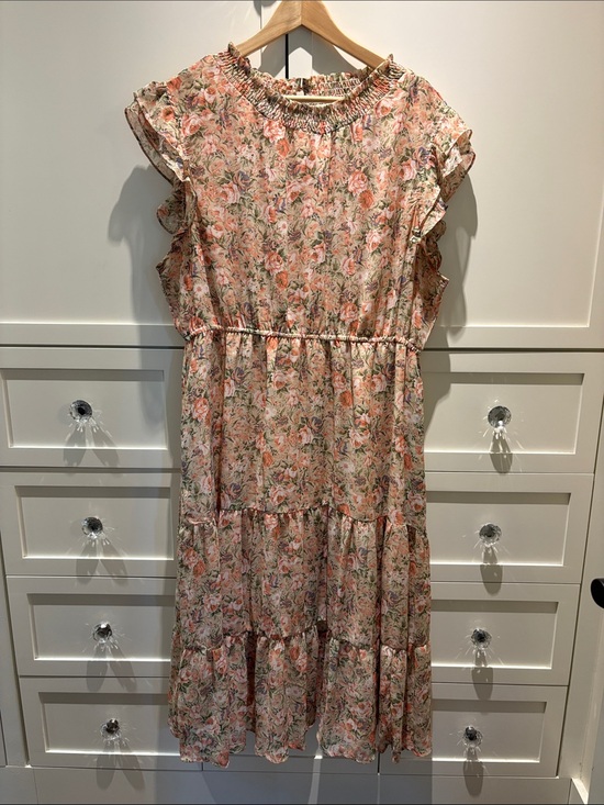 Hayden Los Angeles Dresses & Skirts - Floral Tiered Midi Dress in Blush Pink